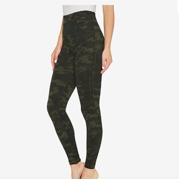 Spanx Look At Me Now Seamless Leggings - Green Camo - Picture 3 of 4